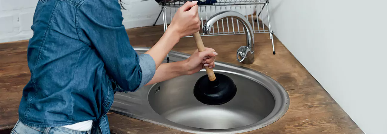 How to Unclog a Drain Naturally in Abu Dhabi, UAE?